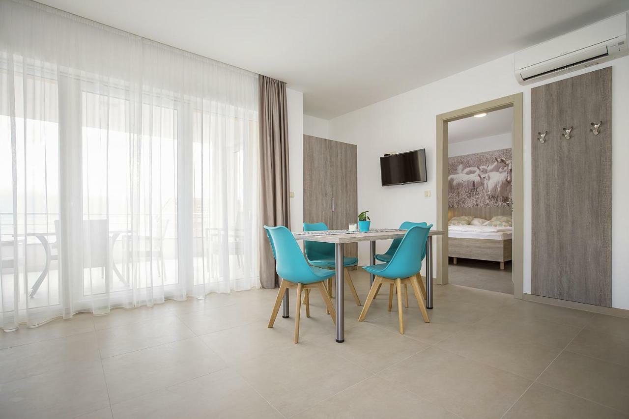 Apartments Capic Marin باشْكا المظهر الخارجي الصورة